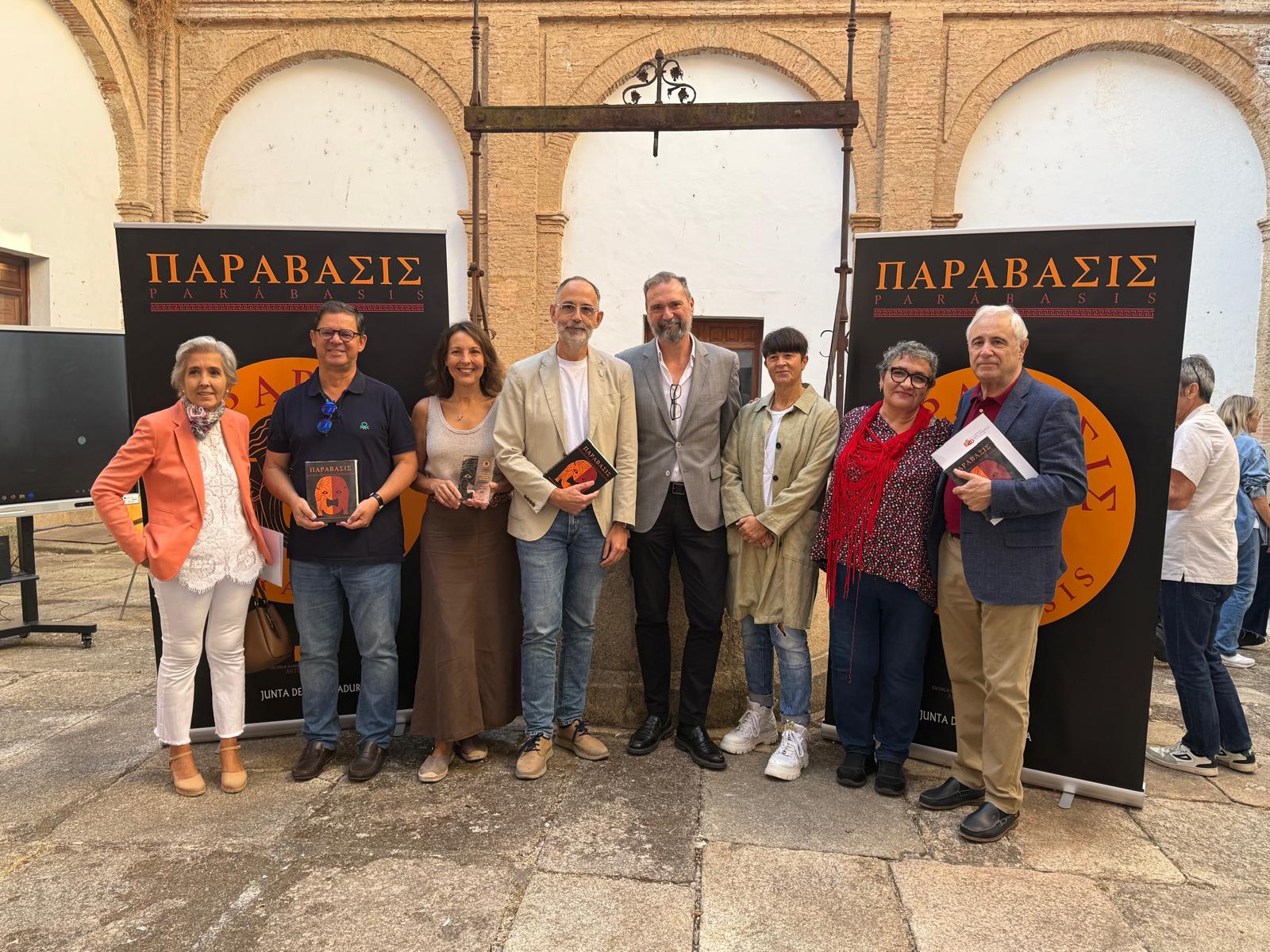 Fallo y entrega de premios del XI Concurso Internacional Parábasis y presentación X Revista Parábasis de la ESAD de Extremadura